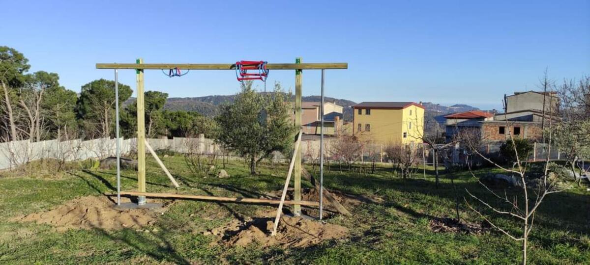 Verzino, iniziati i lavori di installazione del "Percorso Vita" di Parco Ape - 