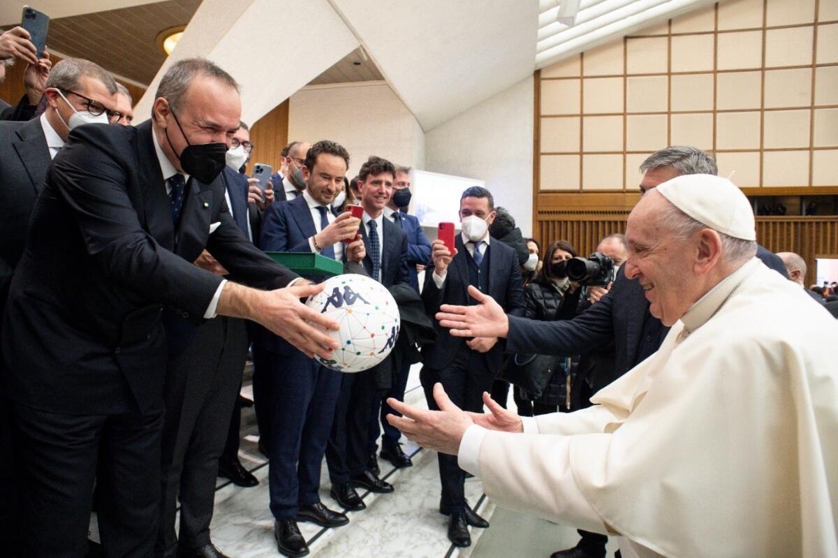 Serie B, le componenti della Lega B in udienza da Papa Francesco - 