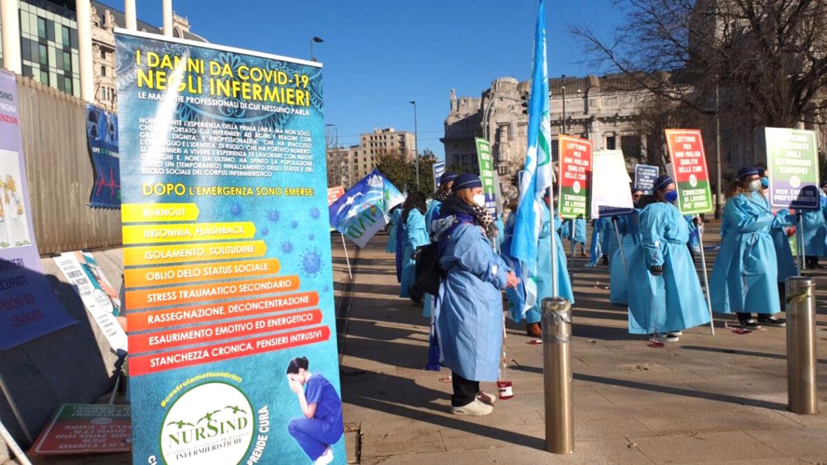 Covid, gli infermieri dimenticati scendono nelle maggiori piazze italiane: "La nostra professione è umiliata" - 