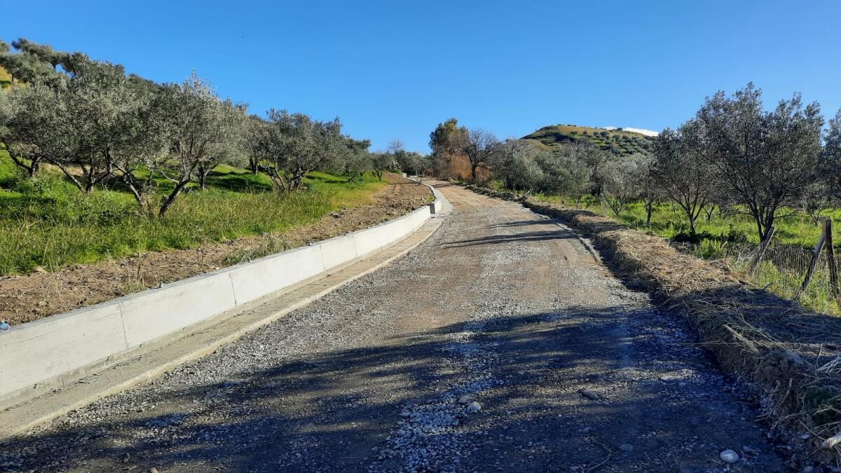 Mesoraca, iniziati i lavori sistemazione della strada S. Antonio - Carpitella - 