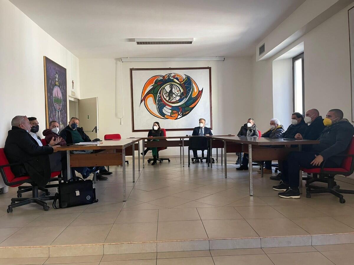 Rocca di Neto, incontro tra i sindaci dedicato al bando "Rigenerazione Urbana" - 