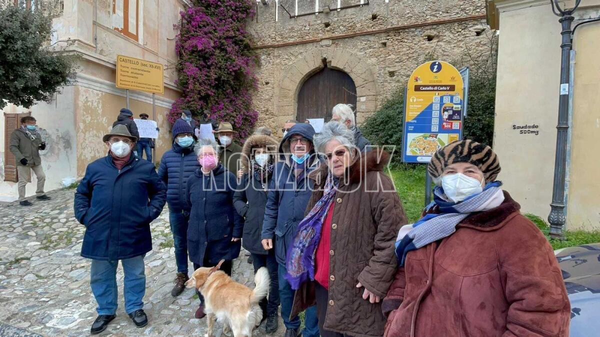 Crotone: "I cittadini si mobilitino per il Castello. Le istituzioni? Sanno tutto loro" - 