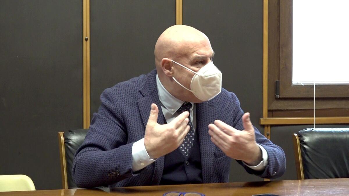 Crotone, il sindaco: «La scuola non è luogo meno sicuro rispetto a tanti altri frequentati dai giovani» - 