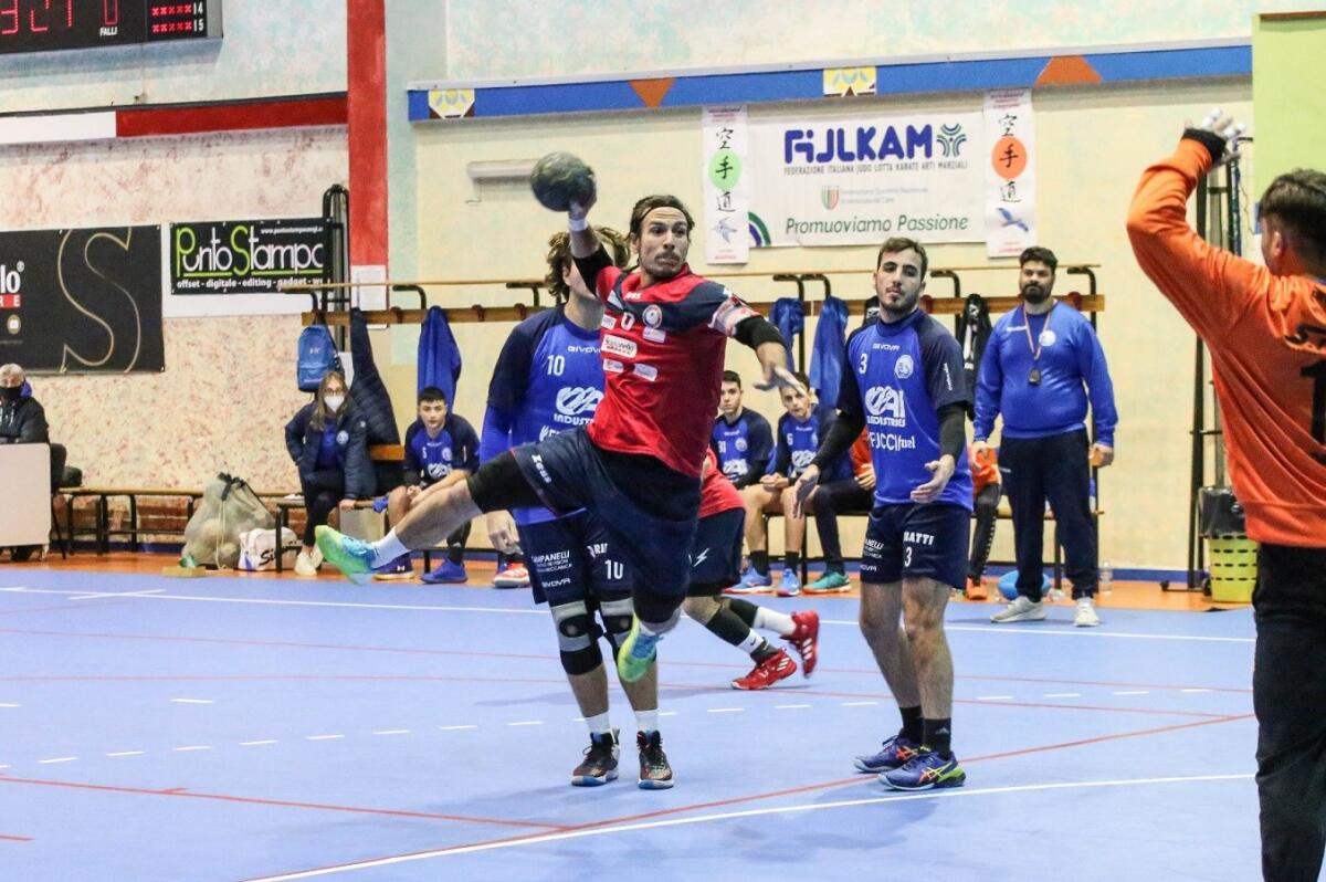 Pallamano Crotone, sconfitta di misura nella prima del 2022 - 