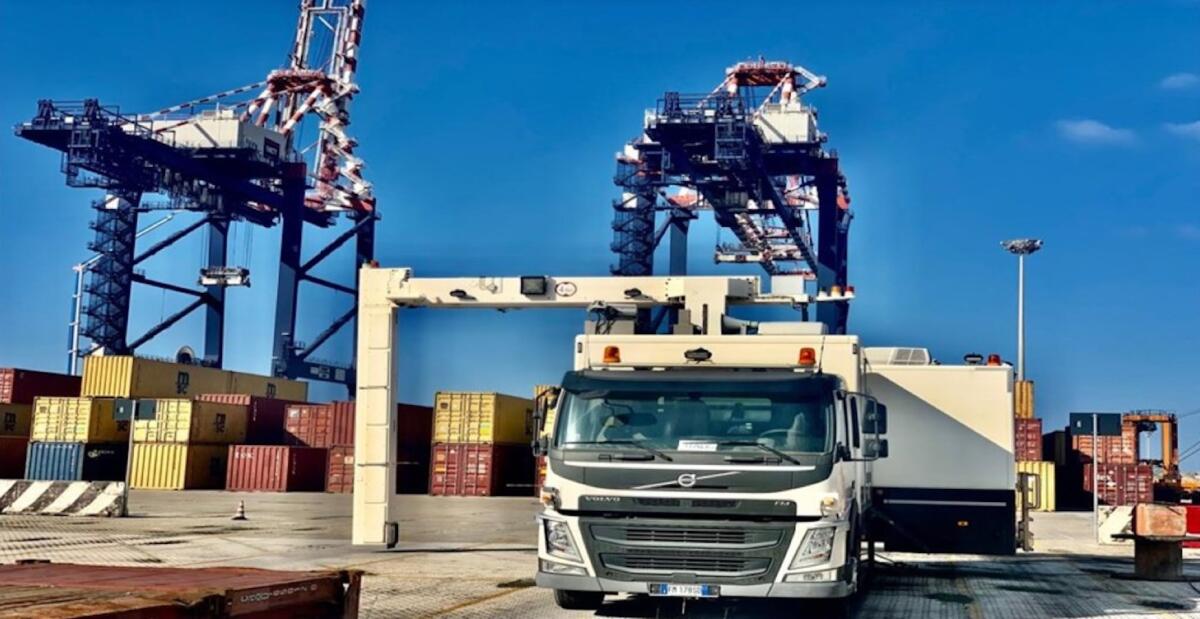 La droga arriva al Porto di Gioia Tauro, ma ci sono scanner di ultima generazione che fermano lo smercio - 
