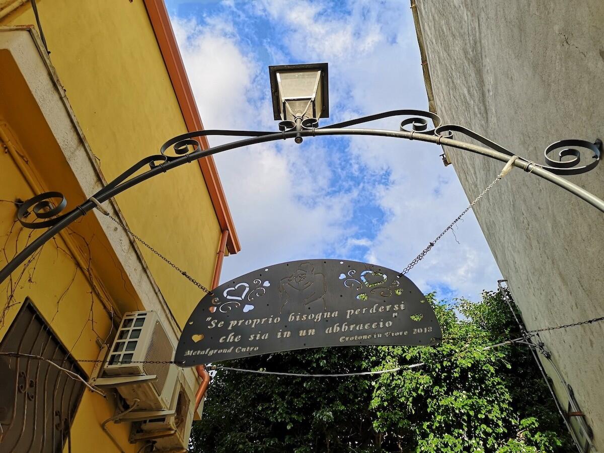 Le bellezze di Crotone volano oltralpe parlando il tedesco - 