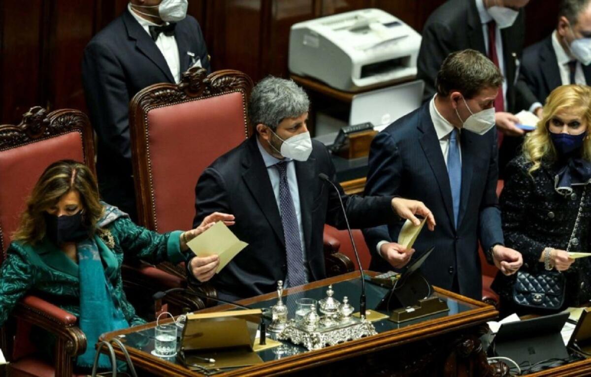 Quirinale, stamane la settima votazione: incontro Draghi-Mattarella, si va verso il bis - 