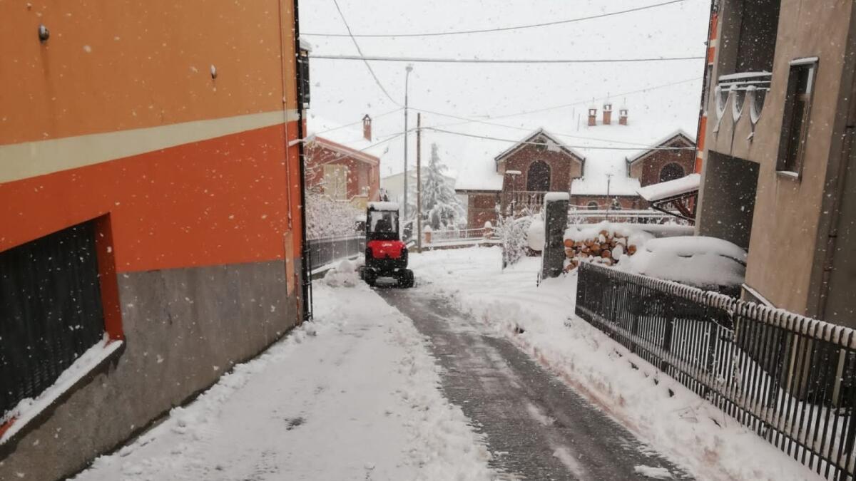 Neve in Calabria, scuole chiuse nel petilino - 