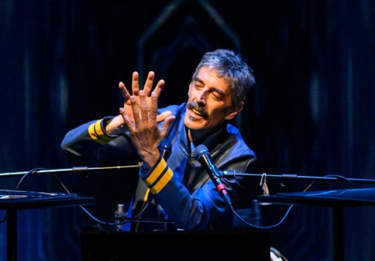 Crotone, “Vite di Ginius” di Max Mazzotta arriva al Teatro Apollo - 