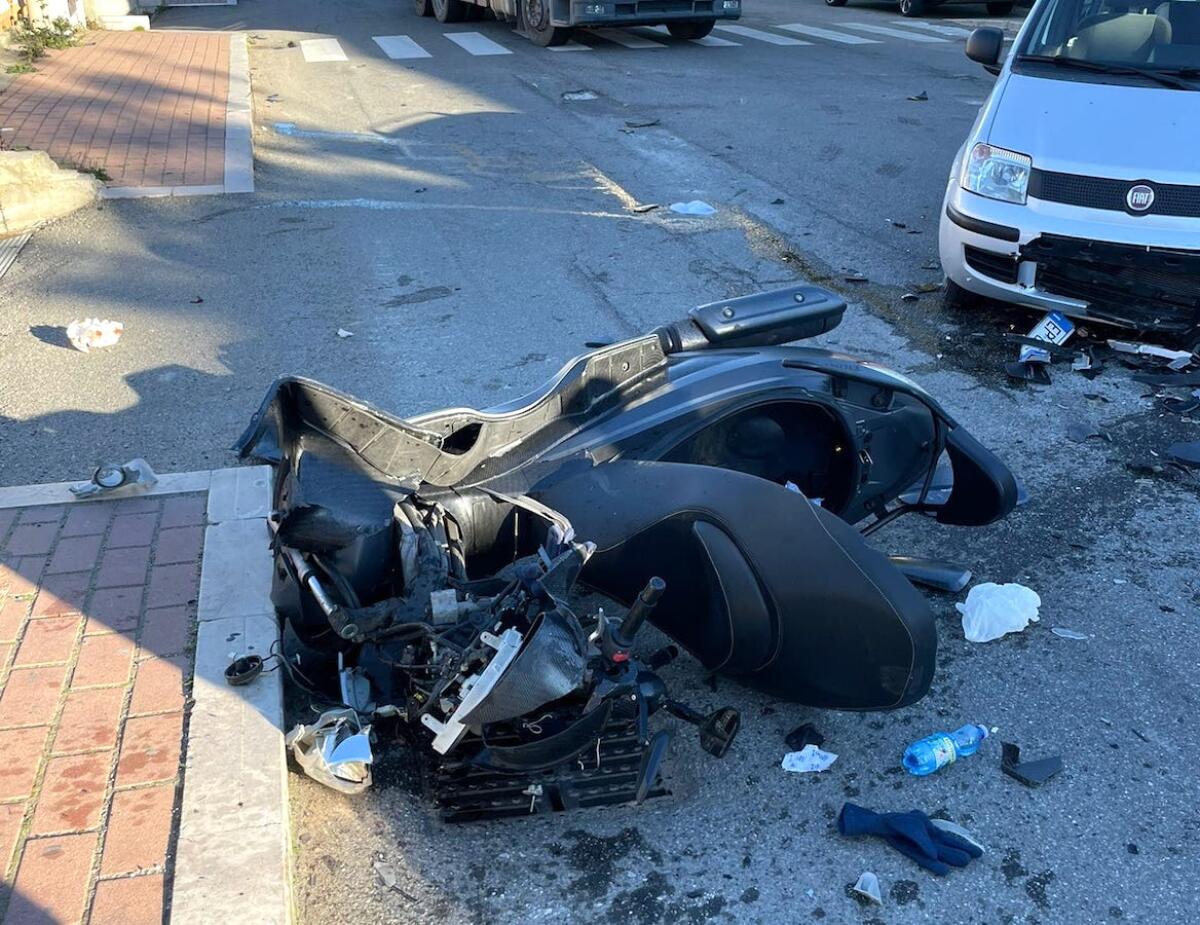 Crotone, incidente in via Nazioni Unite - 