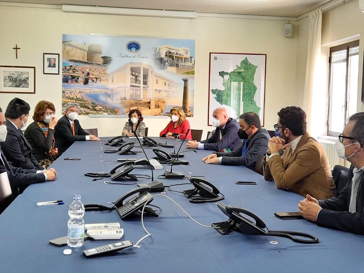 Crotone, incontro in Prefettura per vertenza Abramo CC - 