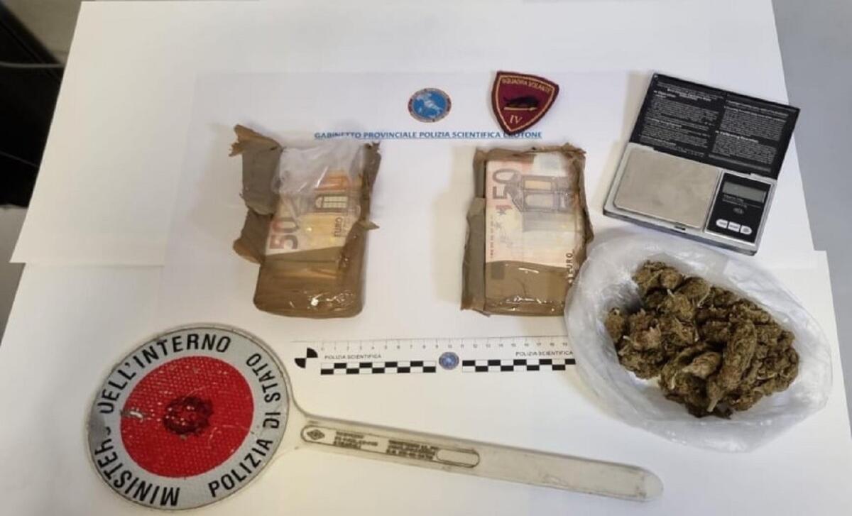 Crotone, è ai domiciliari ma spaccia droga: scatta l'arresto - 