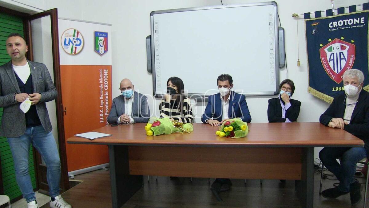 Triplice fischio contro la violenza e il bullismo sui campi da calcio: i giovani arbitri protagonisti - 