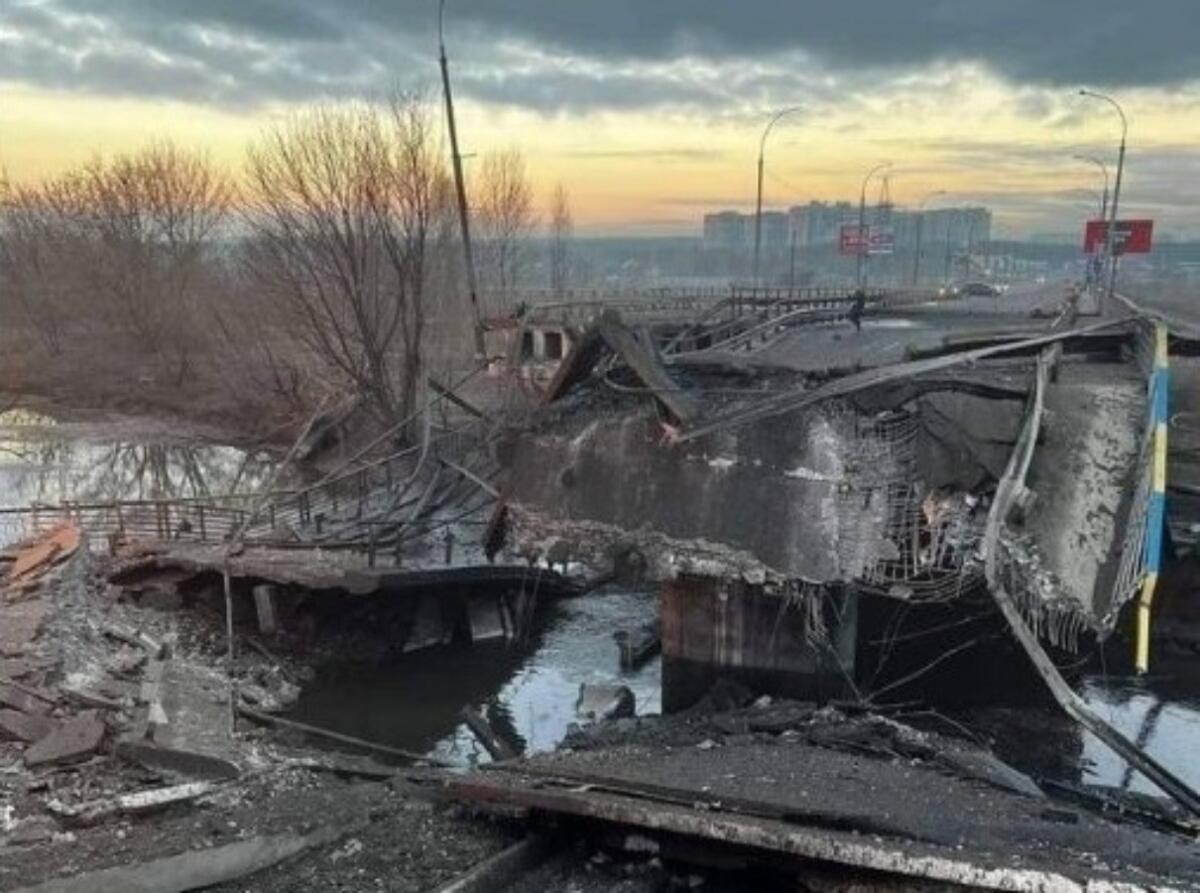 Ucraina, Zelensky sarcastico con Draghi: "Non gli ho risposto al telefono? Siamo in guerra!" - 