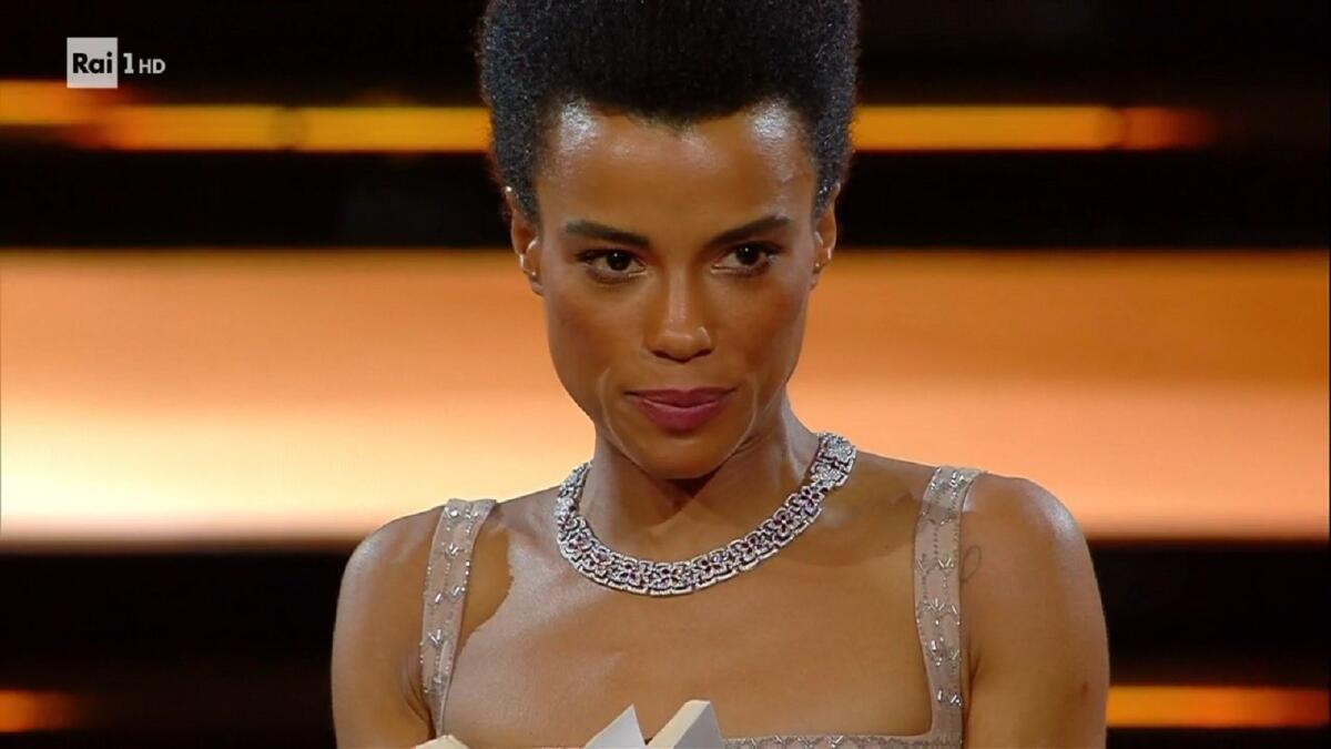 Sanremo, l'attrice Lorena Cesarini rompe il tabù del razzismo - 