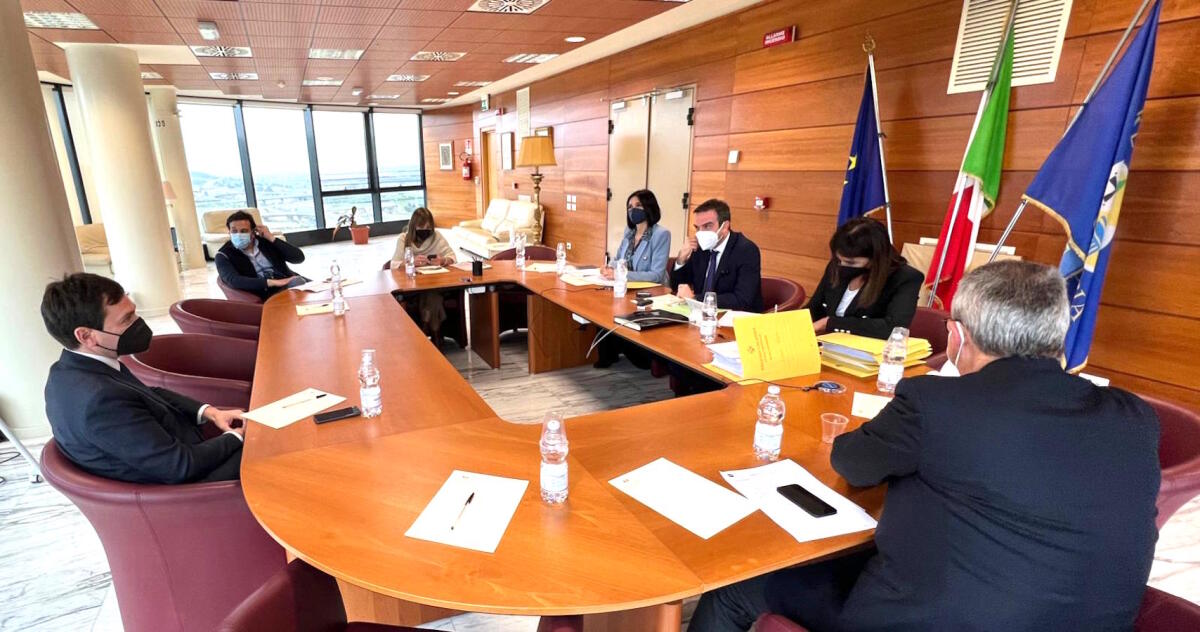 Fondi Ue: Ok Giunta a POR 2021-2027, alla Calabria 3,17mld; Occhiuto: "Tra prime regioni in Italia" - 