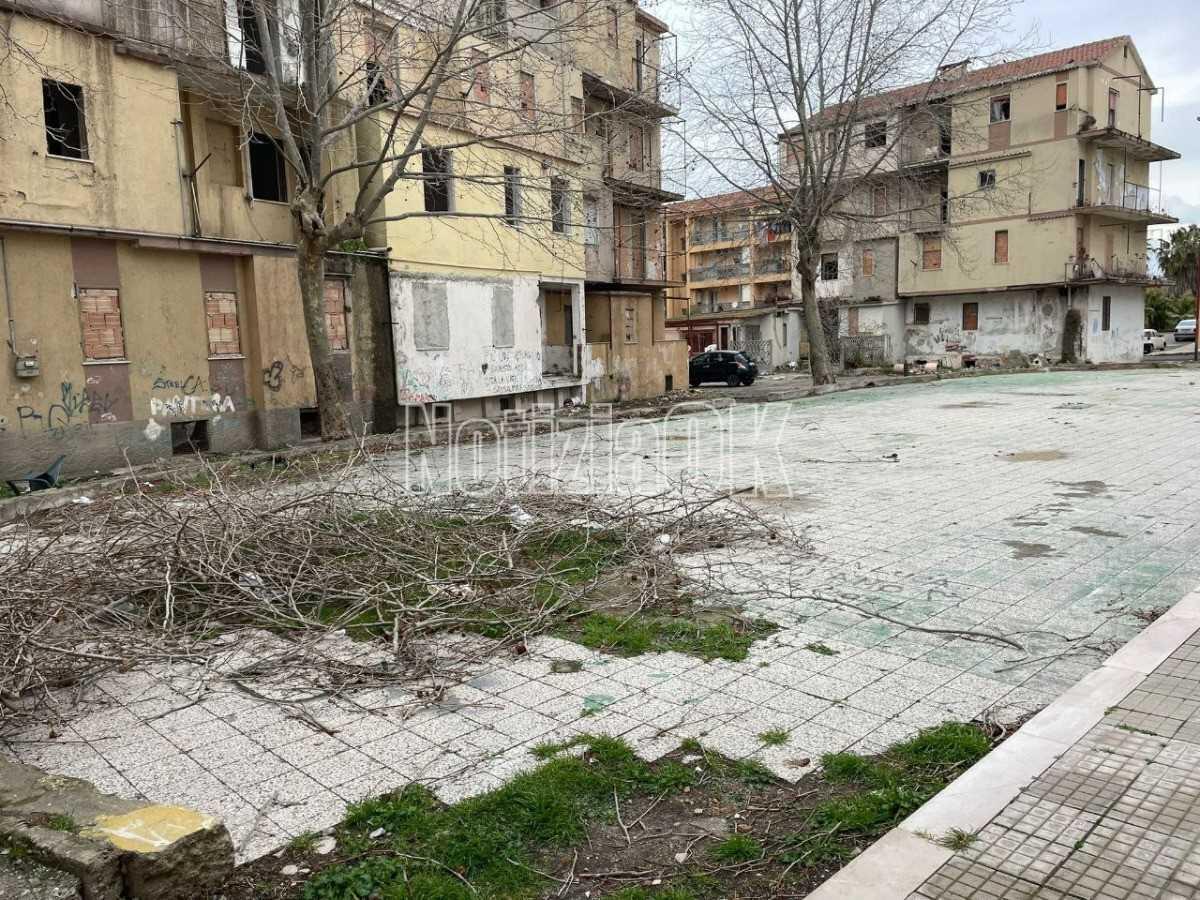 Crotone, Piazza D’Alife: uno spazio nel cuore della città - 