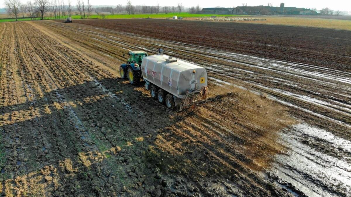 Ucraina: il nuovo stop taglia 378 mln di kg di concimi all’Italia -