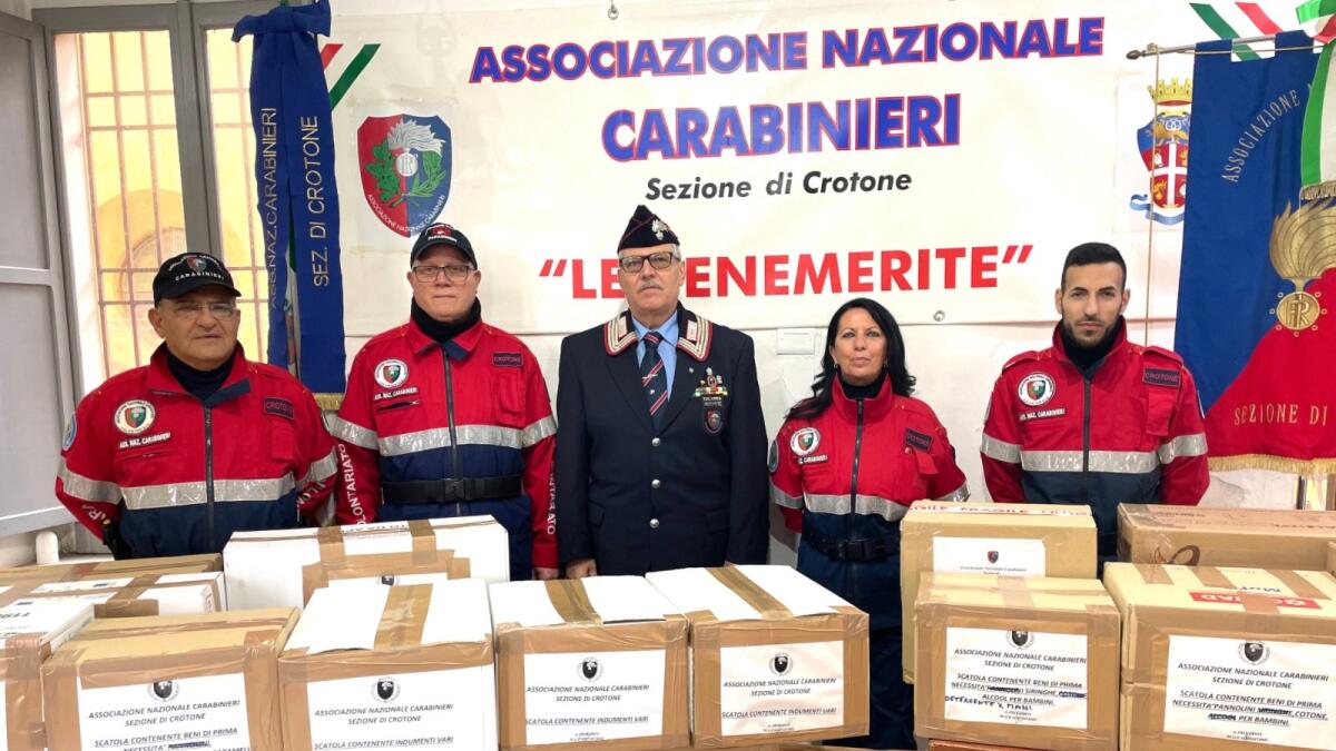 Solidarietà in partenza per l'Ucraina: l'Associazione Nazionale Carabinieri di Crotone c'è - 