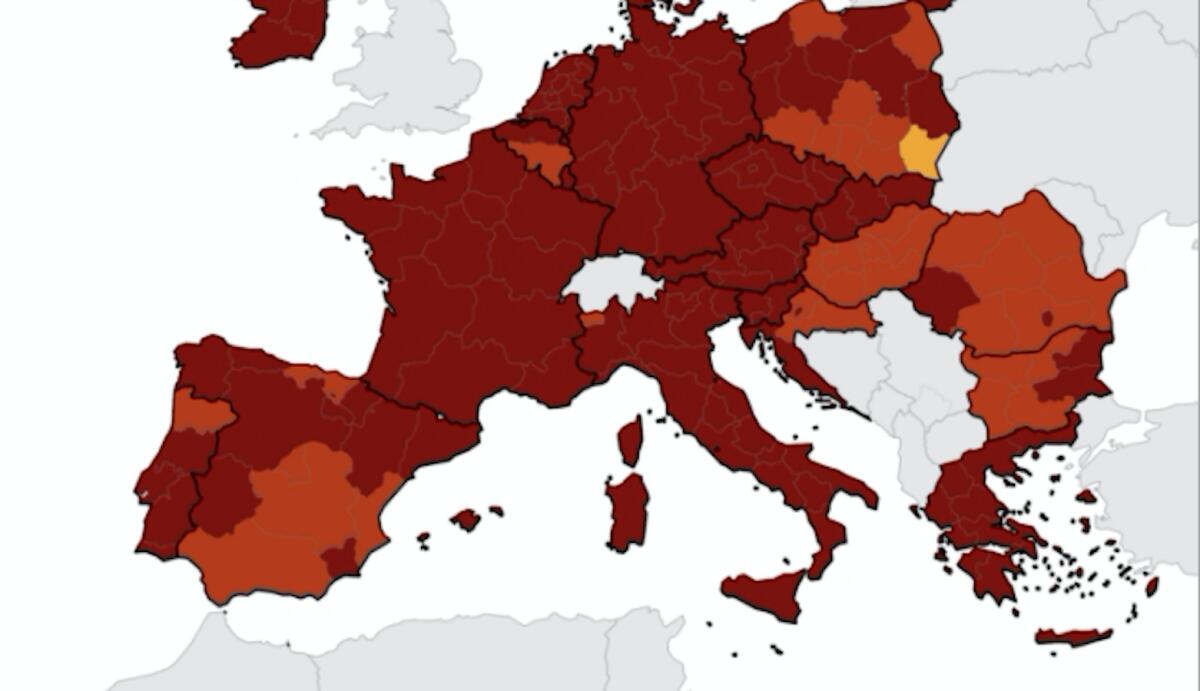 Coronavirus, corrono i contagi e l' Italia diventa "rosso scuro" -