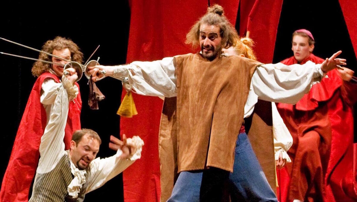 Al teatro Apollo in scena "I tre moschettieri" - 