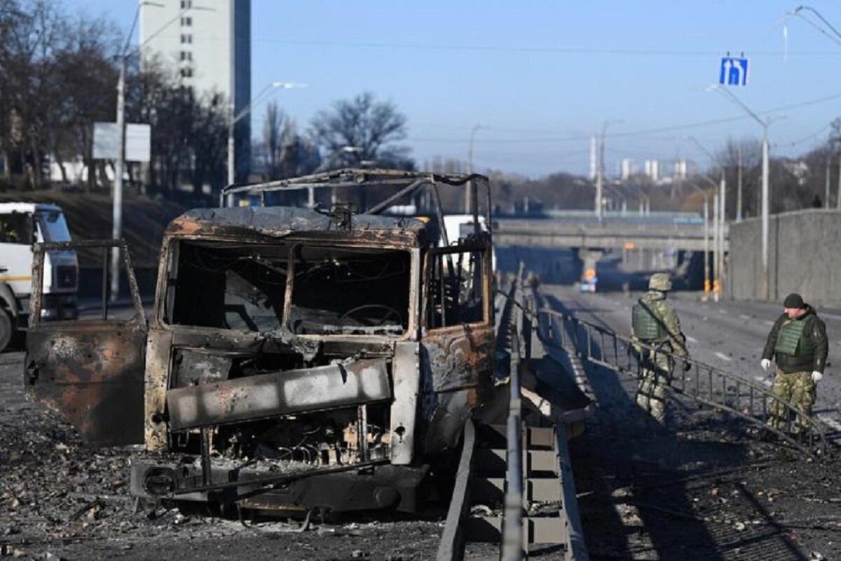 Ucraina, notte di esplosioni.  Zelensky: "Resistenza feroce" - 
