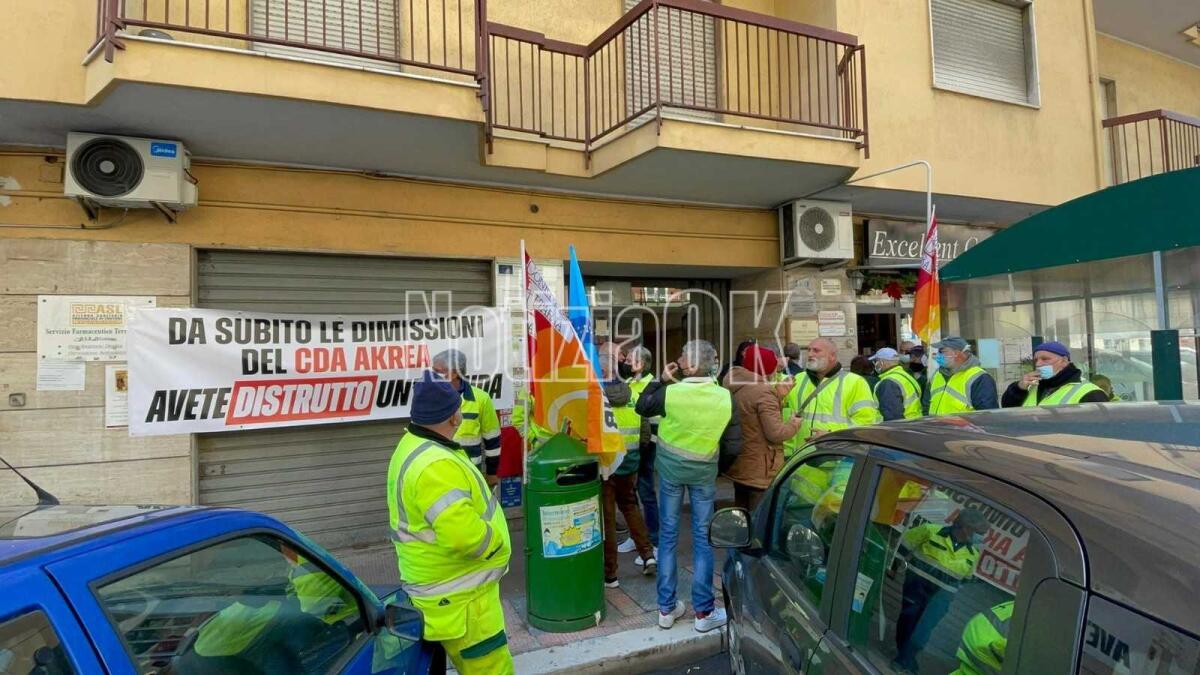 Nuovo sit in dipendenti Akrea "Il consiglio di amministrazione si deve dimettere, avere distrutto un'azienda" - 