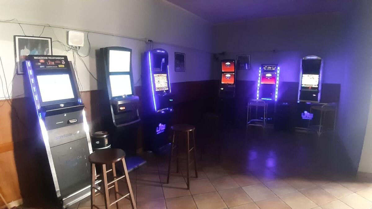 Sei totem elettronici senza autorizzazione: sanzione per 60 mila euro - 
