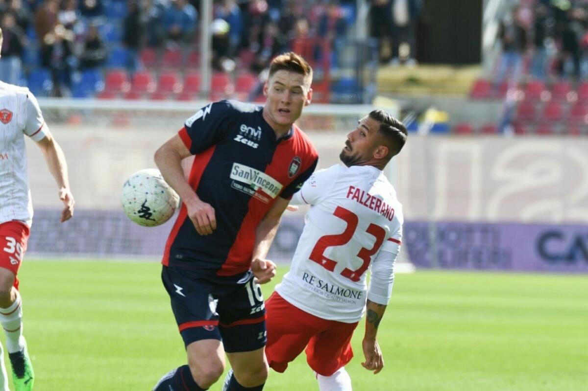 Serie B, Crotone-Perugia 1-1: Un Crotone sciupone fallisce una sfida importante per la salvezza - 