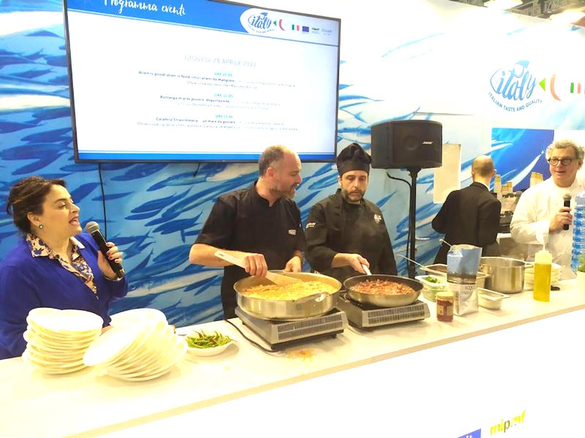 Seafood Expo Global 2022, successo per gli show cooking dello chef calabrese Gianluca De Angelis - 