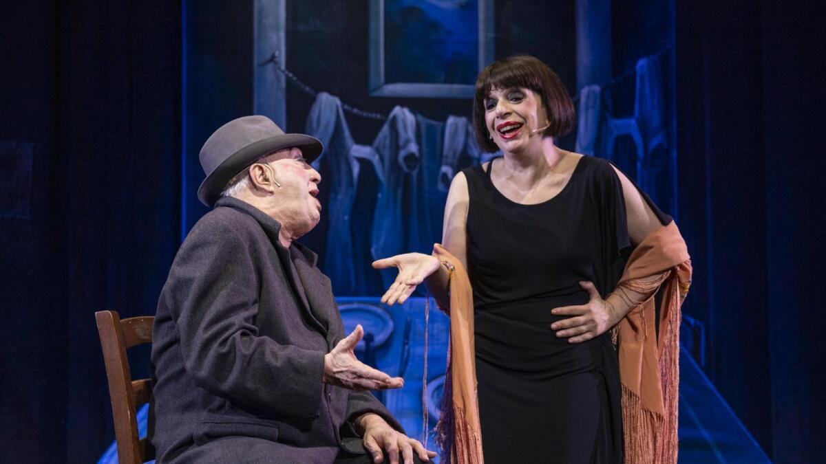 Domani al Teatro Apollo "Non c'è niente da ridere" con Peppe Barra e Lalla Esposito -