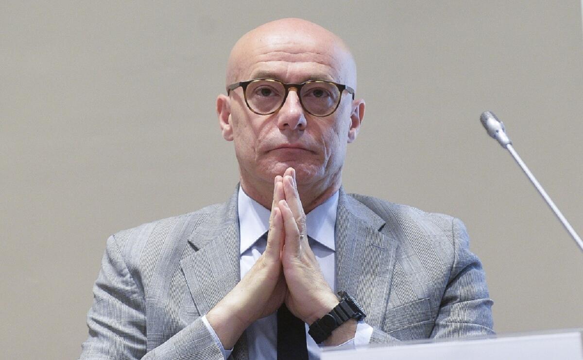 Alberto Pagani al Master Unical: “Aggiornare l’intelligence al tempo delle pandemie e delle guerre” - 