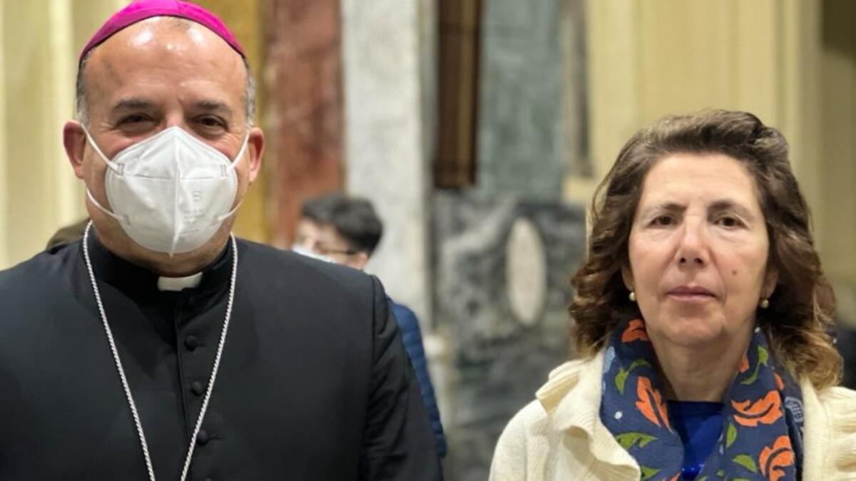 Una poesia per la pace della matematica crotonese Rosanna Iembo - 