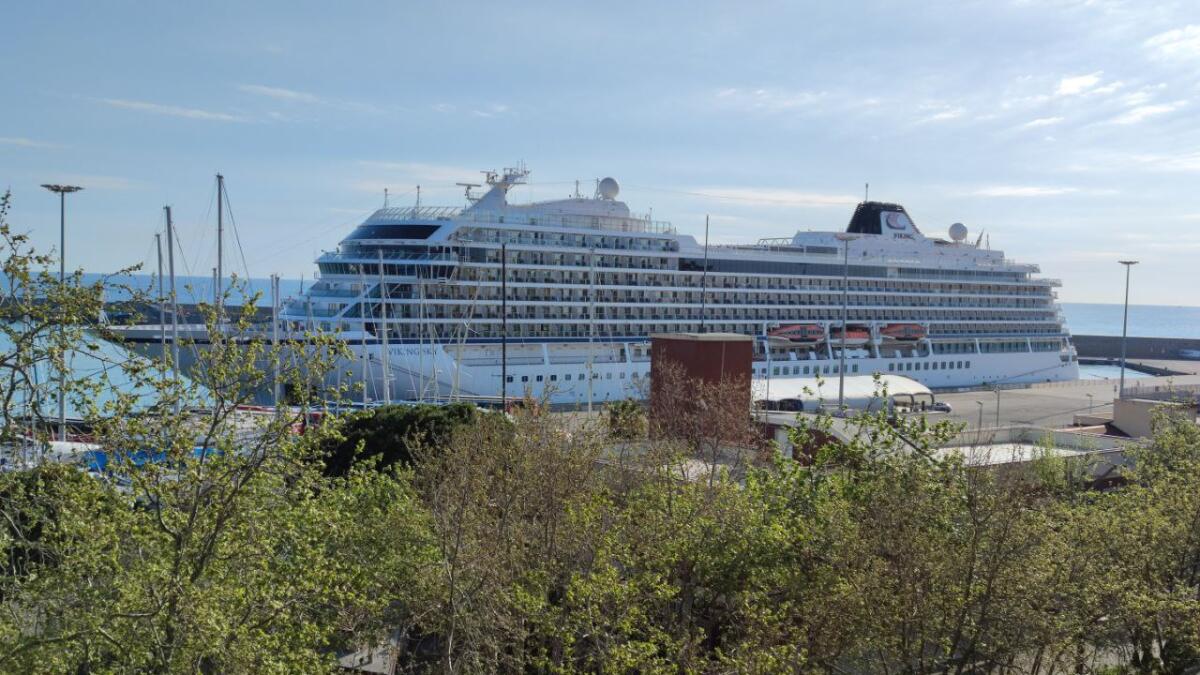 Crotone, la Viking Sky torna a visitare la città - 