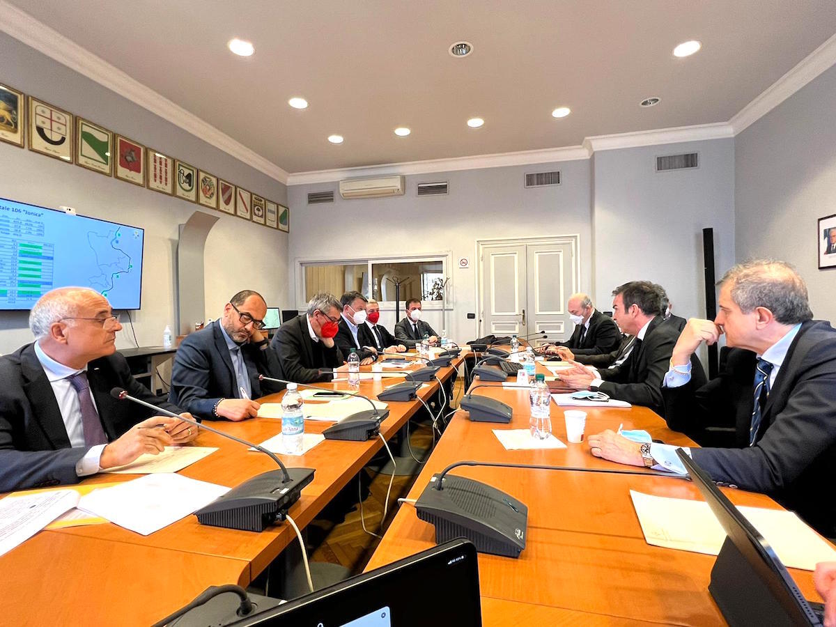 Incontro Occhiuto e sindacati nazionali: una vertenza Calabria da presentare al Governo - 