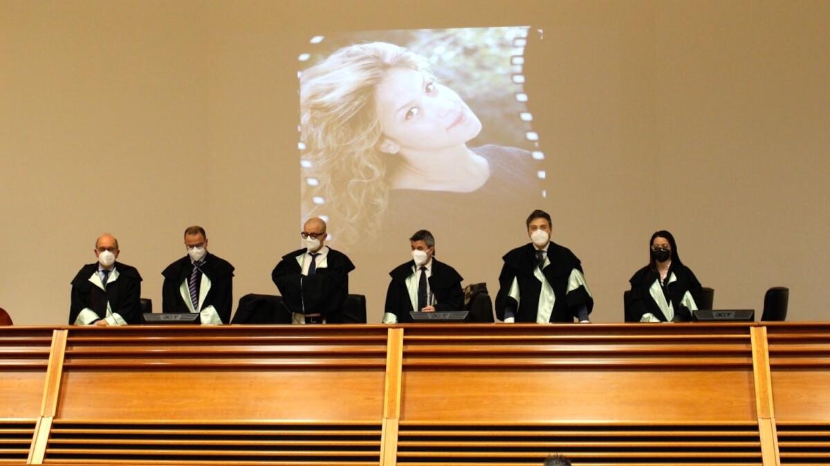 Unical - Laurea alla Memoria di Clelia Scordamaglia, studentessa di Scienze dell'Amministrazione -