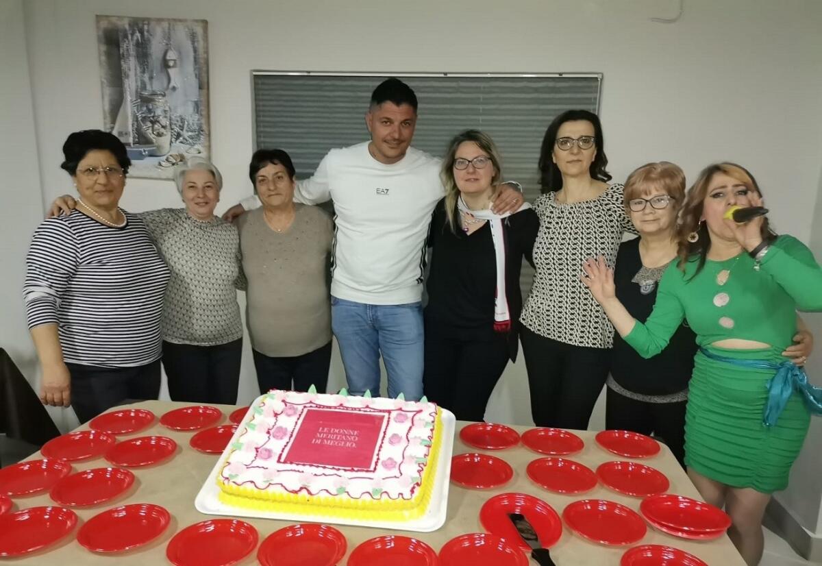 Il Milan Club Crotone in una serata contro la violenza di genere, insieme a "Donne e Diritti" - 