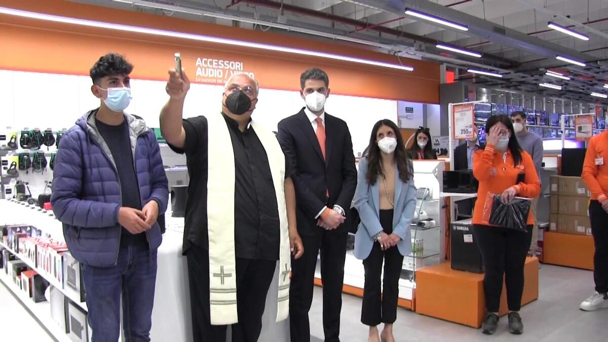 (VIDEO) Crotone, la grande riapertura di Expert con il massimo servizio ai clienti - 