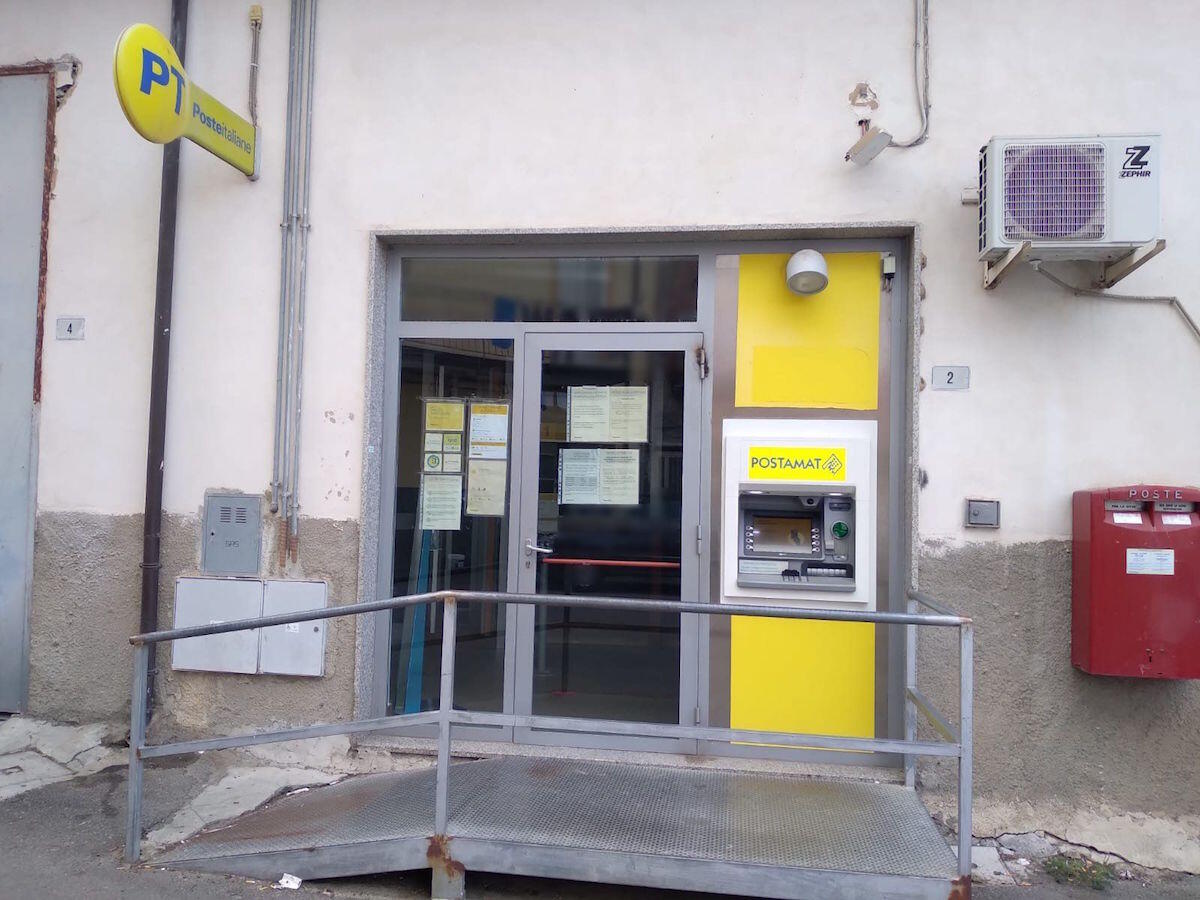 Crotone, disservizi alla Poste di Papanice: la segnalazione del consigliere Pedace - 