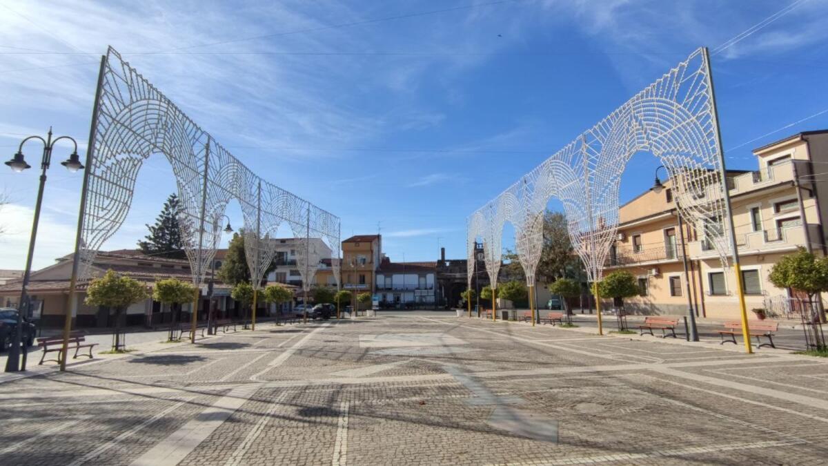 Isola di Capo Rizzuto, Festa della Madonna Greca: arrivano le luminarie in Piazza del Popolo - 