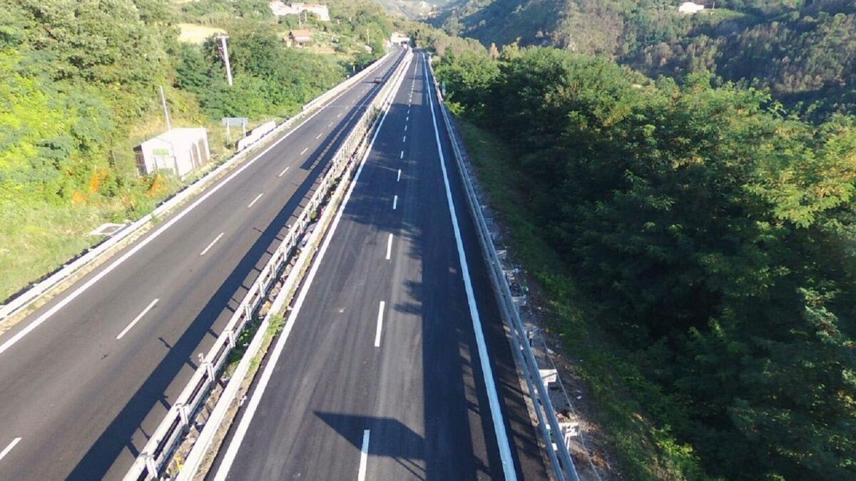 Calabria, un incidente lungo la A2: registrato un ferito - 