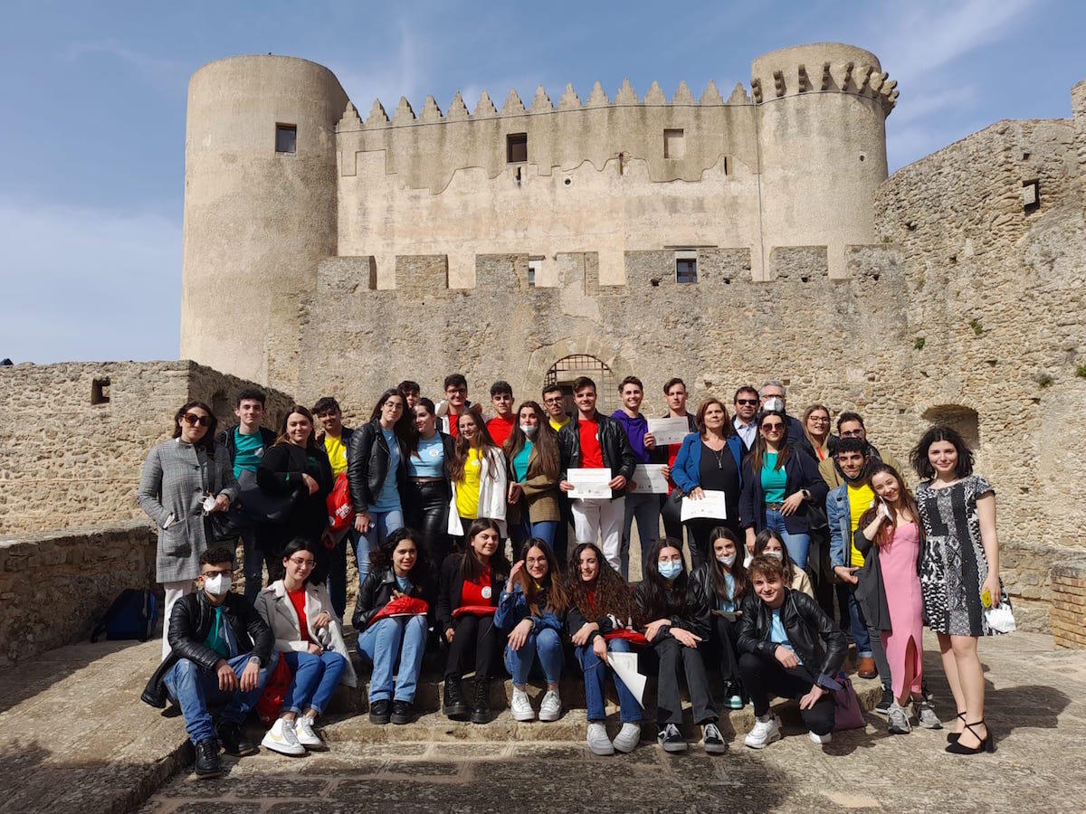 Santa Severina, al Borrelli due giorni dedicati al dibattito regolamentato per gli studenti - 