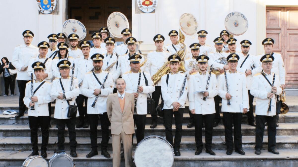 Il Maestro Eliodoro Lorenti: una vita sulle note dell'amore per la Città di Crotone - 