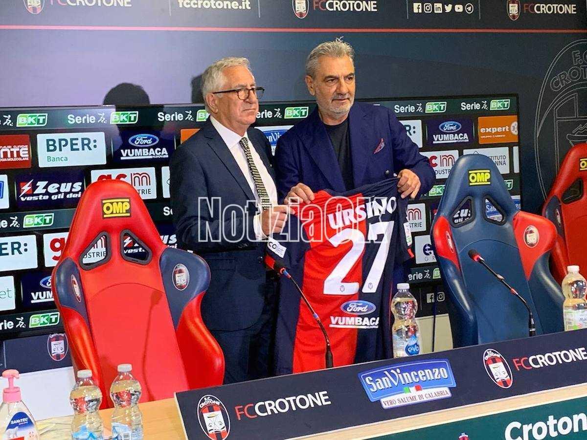 Crotone, Ursino saluta città e tifosi: «L'Ezio Scida è stata la mia casa, grazie a tutti per l'amore e le emozioni» - 