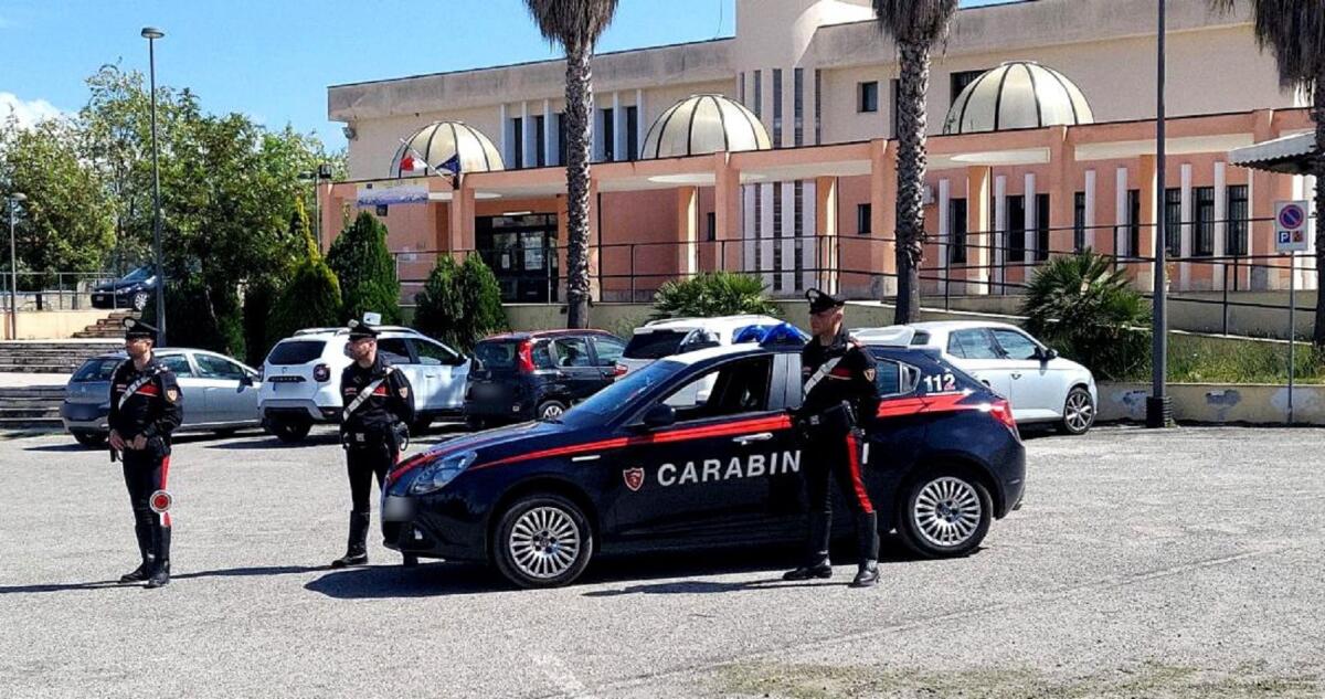 Rosarno (RC), incontro dei Carabinieri con gli studenti sulle tematiche del bullismo - 