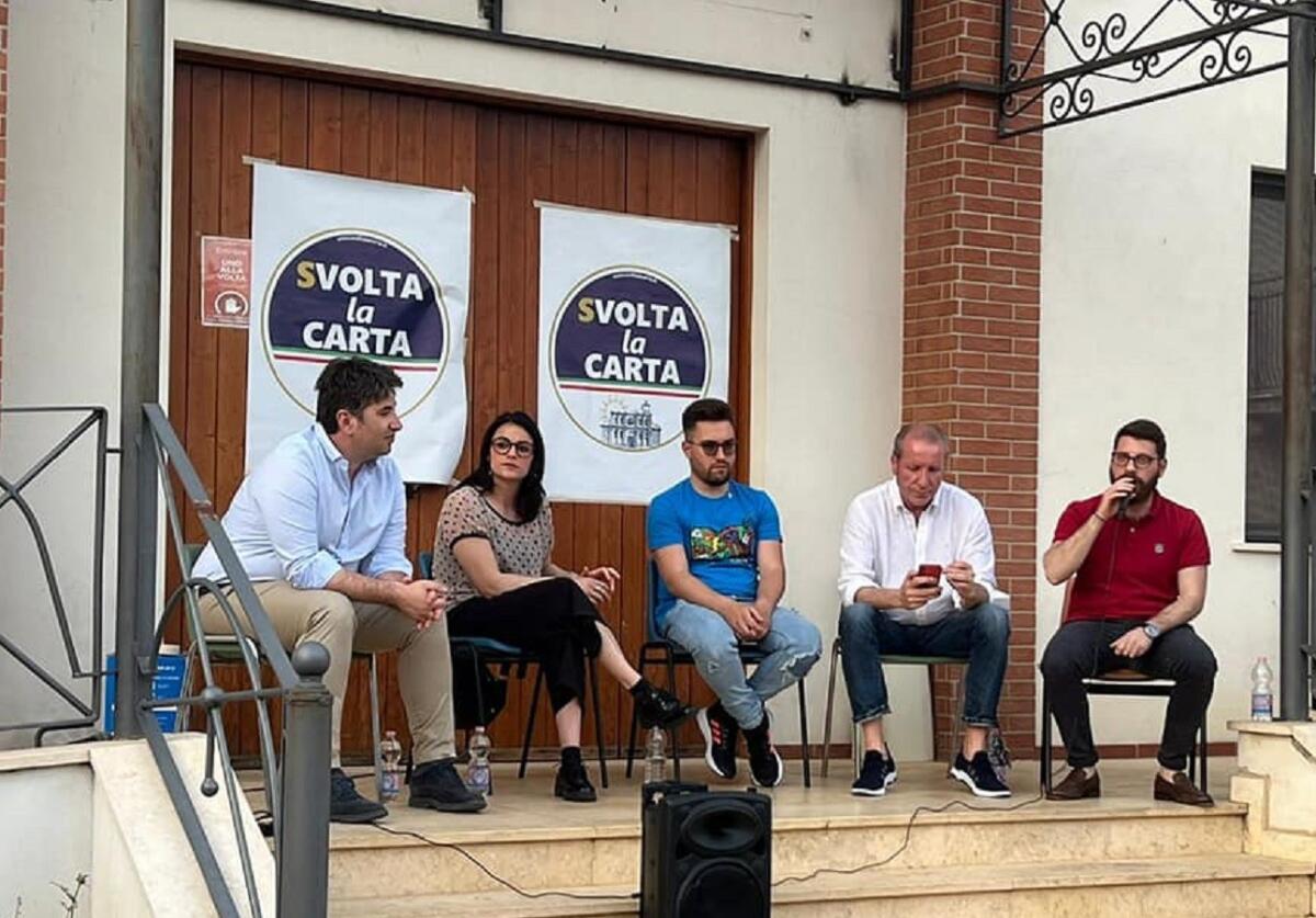 Processionaria, il problema riguarda anche Cotronei (KR): incontro con l'associazione "Svolta la carta" - 