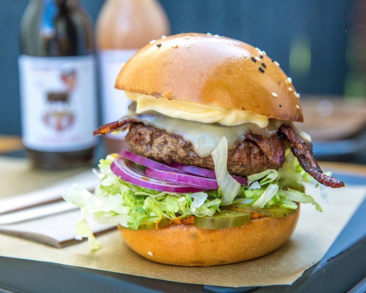 Hamburger Day, le regole d'oro del celebre panino - 
