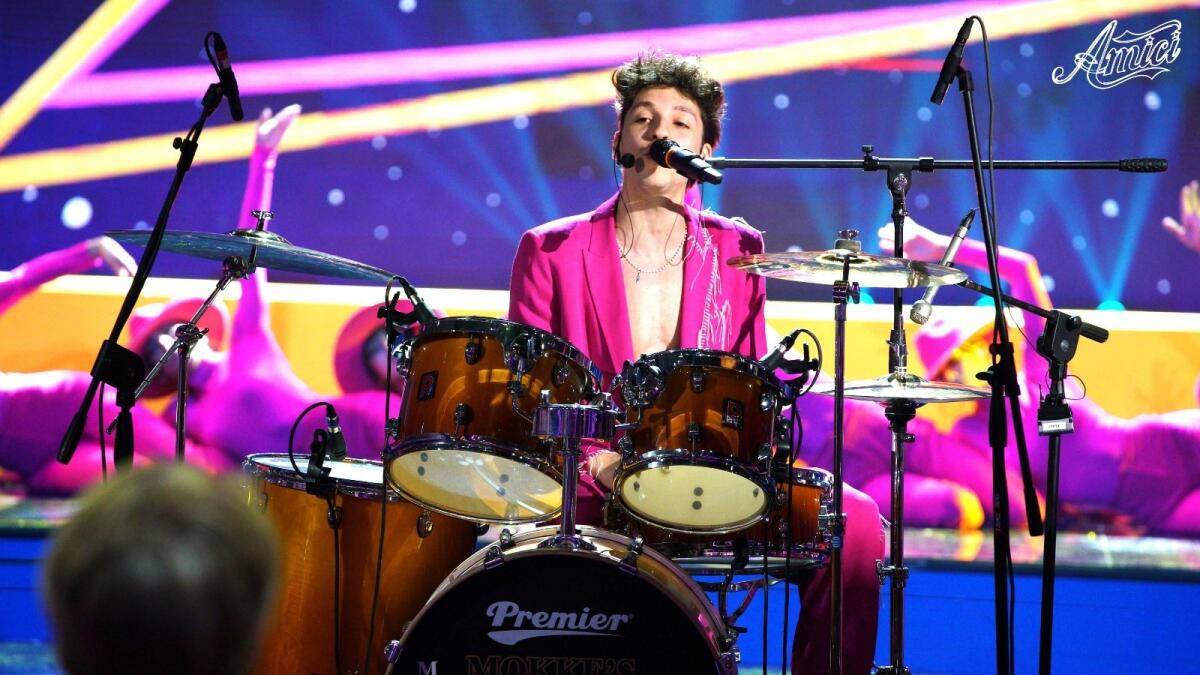Amici, l'inedito di Luigi fa il boom su I-Tunes - 