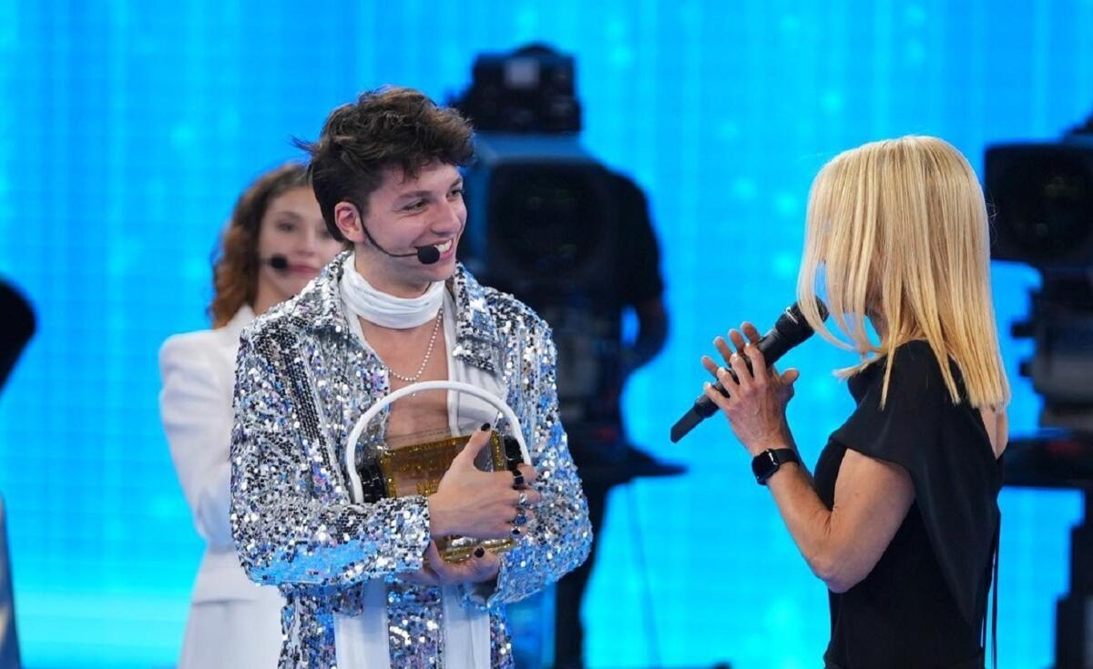 Vittoria di Luigi Strangis ad Amici, Bruni: "I nostri ragazzi calabresi hanno tanta passione" - 