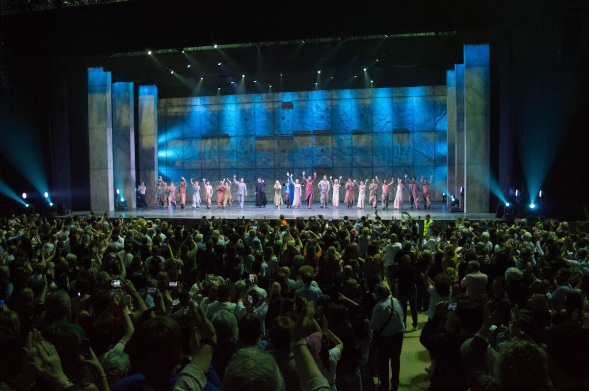 Tre giorni da record, 15000 spettatori per il colossal Notre Dame de Paris - 